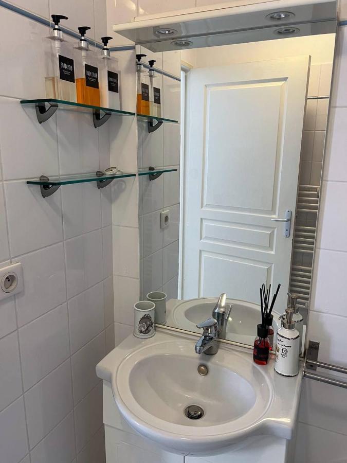Charmant Studio A Menton Exterior foto